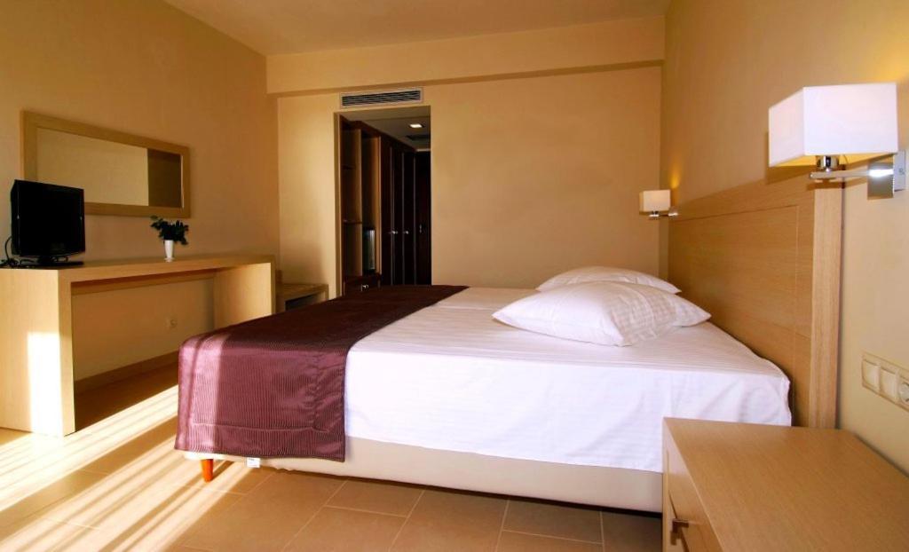 Porto Plaza Hotel Agios Ioannis Kaspaka Extérieur photo