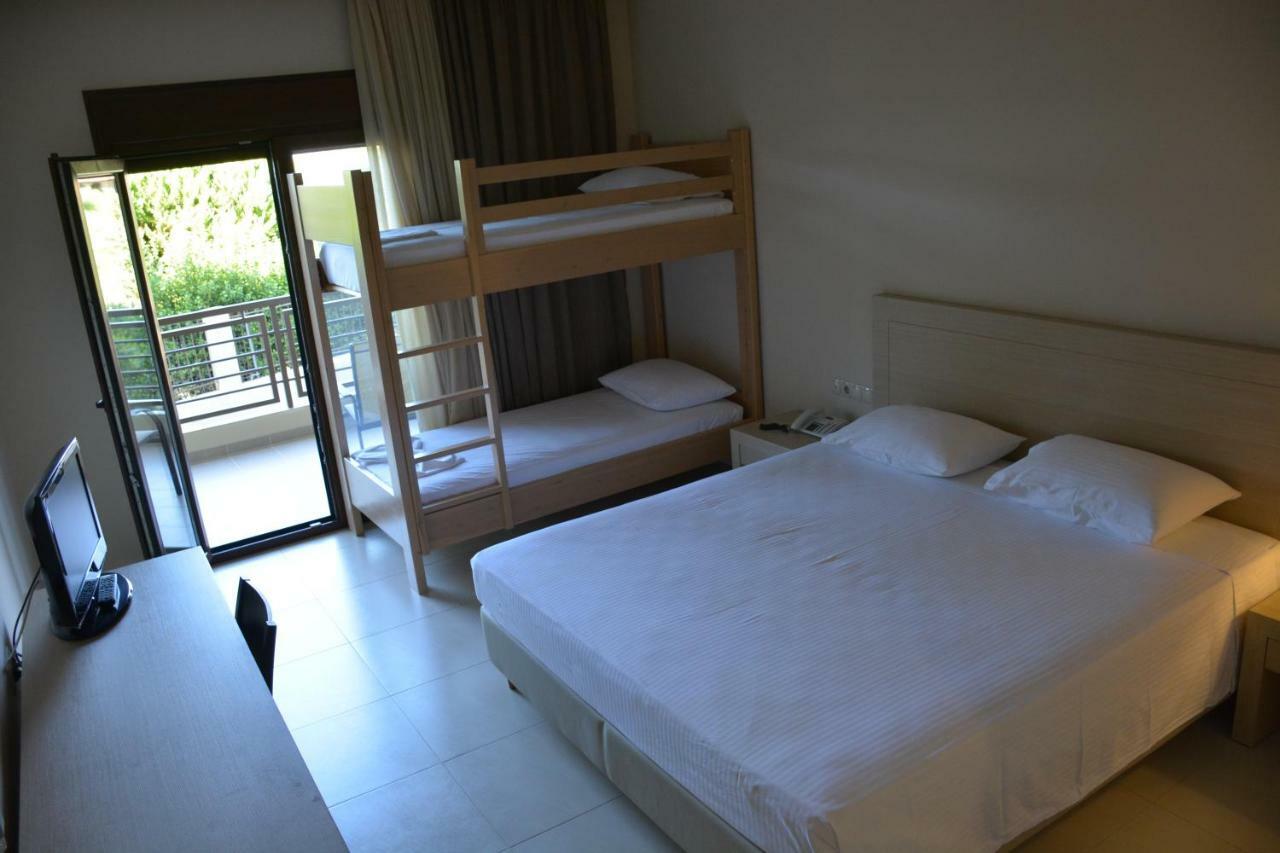 Porto Plaza Hotel Agios Ioannis Kaspaka Extérieur photo